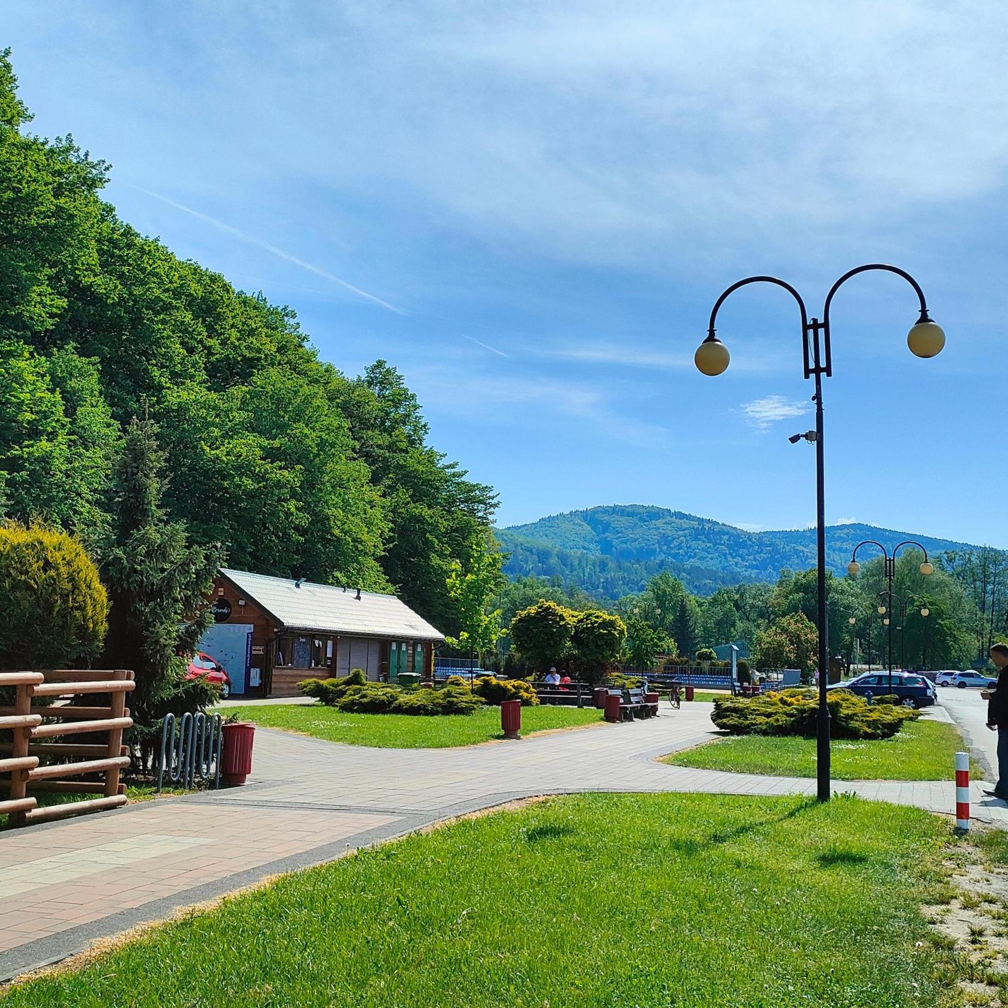 Dom Na Gorce - Apartamenty W Beskidach Gorki Wielkie Rum bild