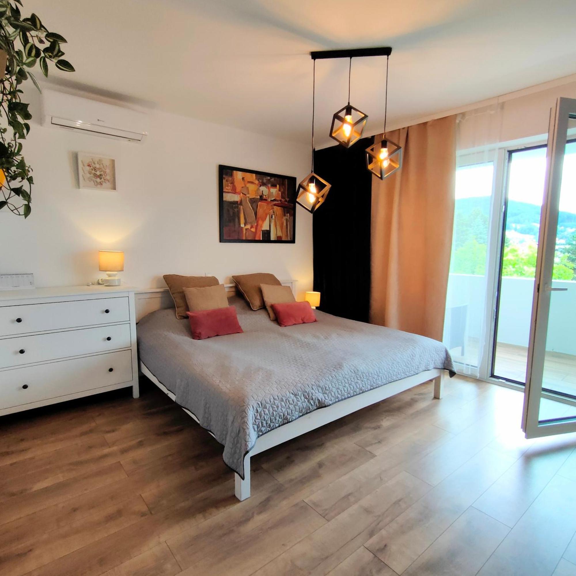 Dom Na Gorce - Apartamenty W Beskidach Gorki Wielkie Rum bild