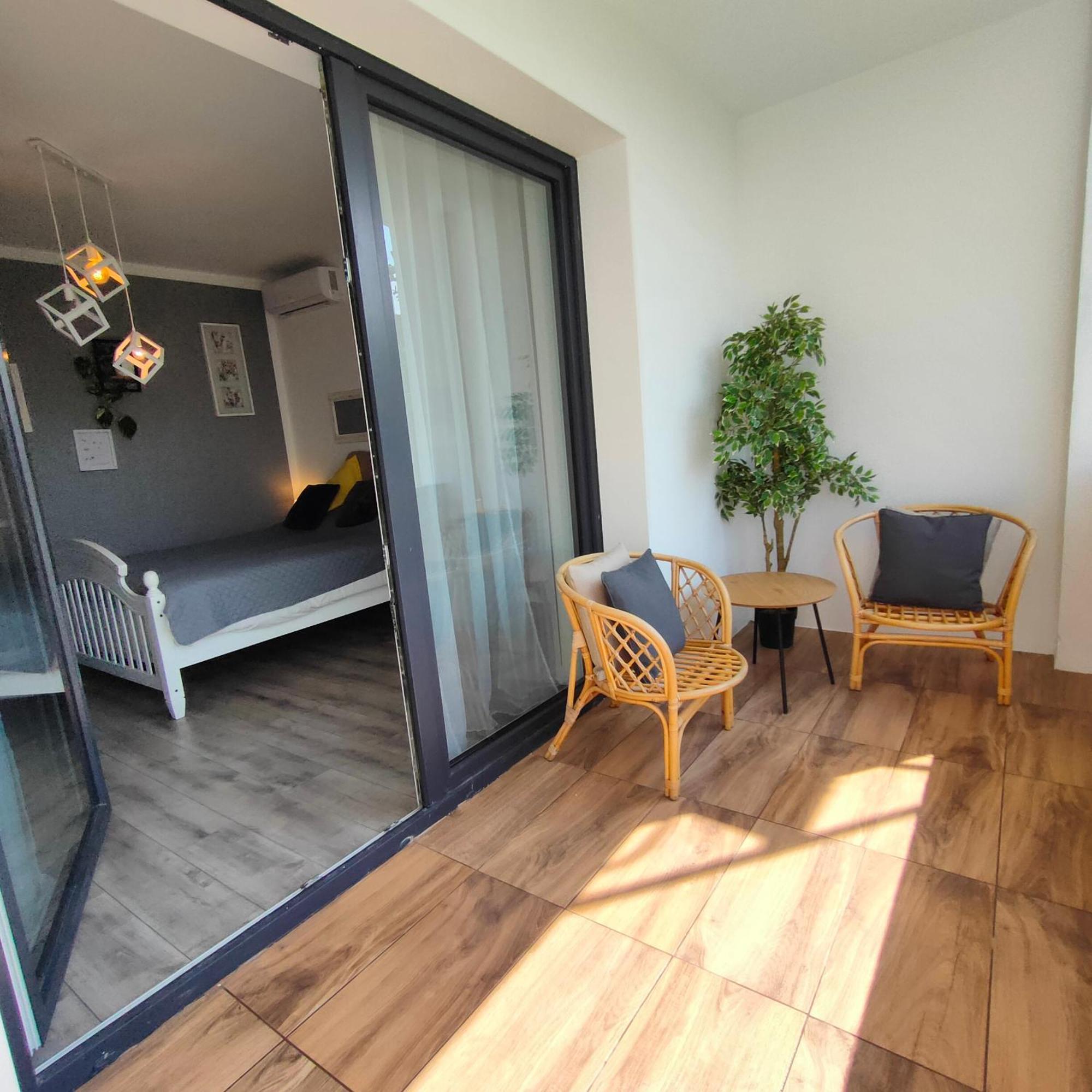 Dom Na Gorce - Apartamenty W Beskidach Gorki Wielkie Rum bild